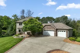22530 Forest Ridge Dr, Lakeville, MN 55044 - Photo 2
