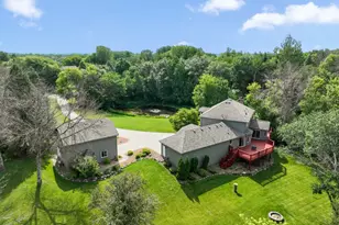 22530 Forest Ridge Dr, Lakeville, MN 55044 - Photo 12