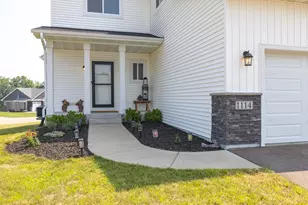 1114 Susan Ln, Roberts, WI 54023 - Photo 6