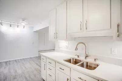 4350 Brookside Court #302, Edina, MN 55436 - Photo 20