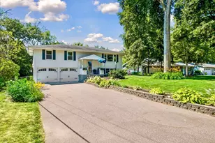 12605 25th Ave N, Plymouth, MN 55441 - Photo 2