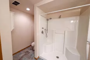 5243 Latta St, North Saint Paul, MN 55110 - Photo 16