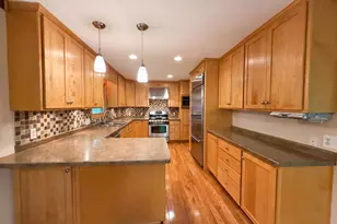 5243 Latta St, North Saint Paul, MN 55110 - Photo 6