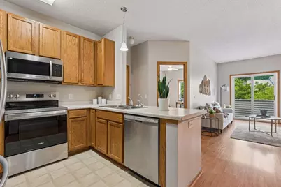 9110 Comstock Lane N, Maple Grove, MN 55311 - Photo 4