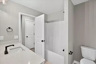 37547 Greenway Ave, North Branch, MN 55056 - Photo 14
