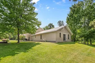 25256 Groningen Rd, Sandstone, MN 55072 - Photo 8