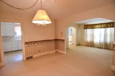 313 State Avenue N, Thief River Falls, MN 56701 - Photo 10
