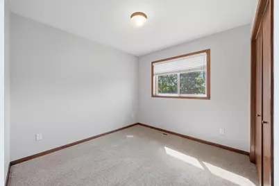 1050 Voyageur Street, Saint Cloud, MN 56303 - Photo 16