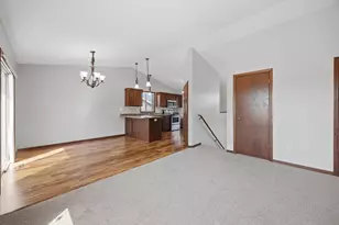 1050 Voyageur St, Saint Cloud, MN 56303 - Photo 10