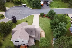 1015 Prairie Cir, Menomonie, WI 54751 - Photo 4