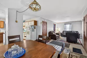 813 Minnehaha Ave W, Saint Paul, MN 55104 - Photo 6