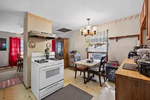 813 Minnehaha Ave W, Saint Paul, MN 55104 - Photo 12