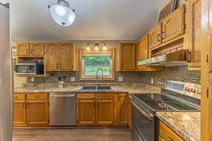 W764 Valley Dr, Fountain City, WI 54629 - Photo 6