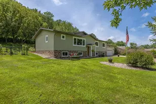 W764 Valley Dr, Fountain City, WI 54629 - Photo 56