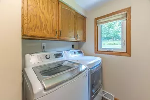 W764 Valley Dr, Fountain City, WI 54629 - Photo 24