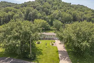 W764 Valley Dr, Fountain City, WI 54629 - Photo 62