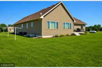 30061 Ashby Court, Northfield, MN 55057 - Photo 4