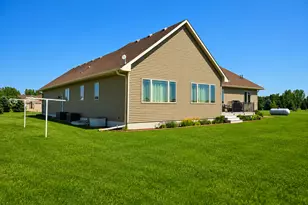 30061 Ashby Ct, Northfield, MN 55057 - Photo 4