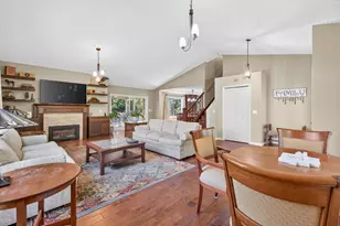 13707 Green Briar Dr, Minnetonka, MN 55305 - Photo 6