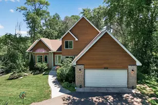 13707 Green Briar Dr, Minnetonka, MN 55305 - Photo 1
