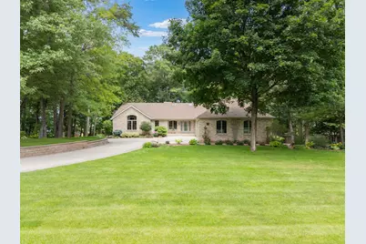 1635 Chippewa Drive NW, Rochester, MN 55901 - Photo 2