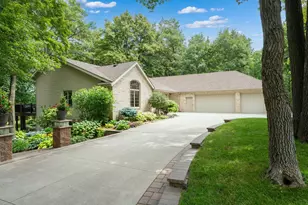 1635 Chippewa Dr NW, Rochester, MN 55901 - Photo 2