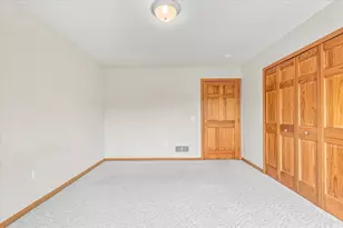 7588 Ojibway Park Bay, Woodbury, MN 55125 - Photo 18
