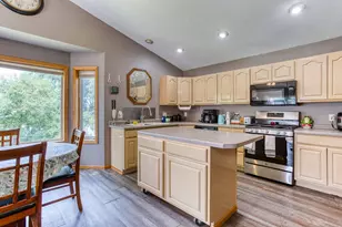 1010 Hampshire St, Prescott, WI 54021 - Photo 6