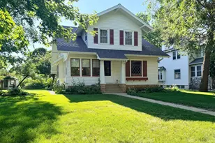 605 Park St, Jackson, MN 56143 - Photo 1