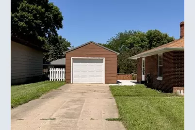 830 6th Street, Windom, MN 56101 - Photo 2