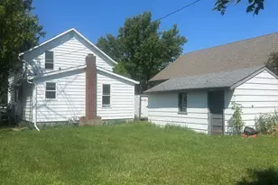 118 SE 3rd Ave, Grand Rapids, MN 55744 - Photo 2