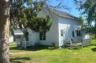 118 SE 3rd Ave, Grand Rapids, MN 55744 - Photo 1