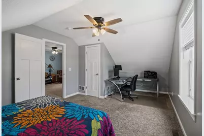 1281 3rd Street E, Saint Paul, MN 55106 - Photo 32