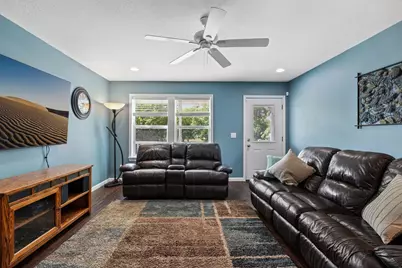 1281 3rd Street E, Saint Paul, MN 55106 - Photo 20