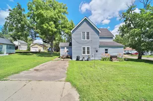 403 8th St NE, Staples, MN 56479 - Photo 30