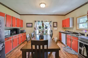 403 8th St NE, Staples, MN 56479 - Photo 2