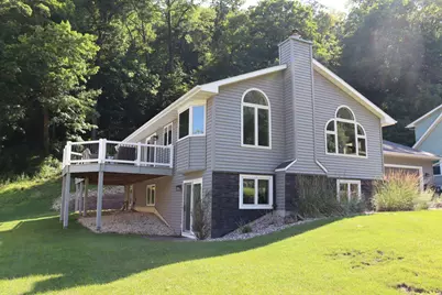 395 Pleasant Hill Drive, Winona, MN 55987 - Photo 2