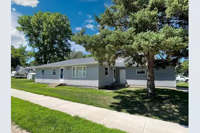 402 N Van Buren Avenue, Springfield, MN 56087 - Photo 2