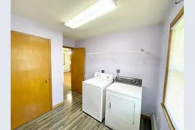 402 N Van Buren Avenue, Springfield, MN 56087 - Photo 34