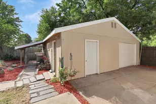 623 7th St SE, Saint Cloud, MN 56304 - Photo 2