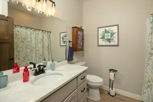 162 Sandstone Dr NW, Eyota, MN 55934 - Photo 20
