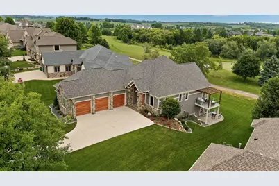 605 Somerby Parkway NE, Byron, MN 55920 - Photo 2
