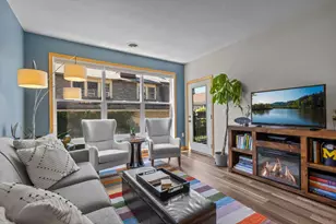 301 Oak Grove St, Minneapolis, MN 55403 - Photo 10
