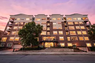 301 Oak Grove St, Minneapolis, MN 55403 - Photo 1