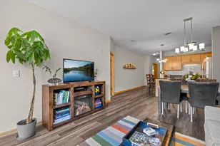 301 Oak Grove St, Minneapolis, MN 55403 - Photo 12