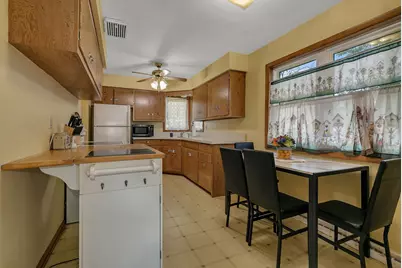 142 25th Avenue N, Saint Cloud, MN 56303 - Photo 4