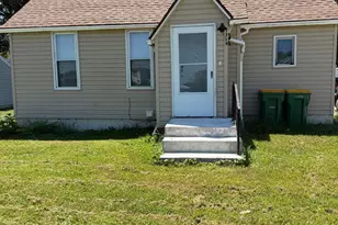 1714 SE Marshall St, Albert Lea, MN 56007 - Photo 1