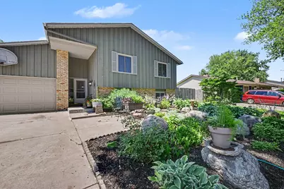 6920 Innsdale Avenue S, Cottage Grove, MN 55016 - Photo 2