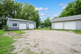 403 W Margaret St, Fairmont, MN 56031 - Photo 44