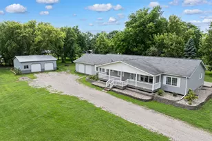 403 W Margaret St, Fairmont, MN 56031 - Photo 1